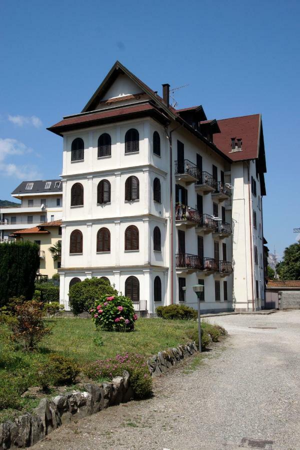La Pineta Lägenhet Stresa Exteriör bild